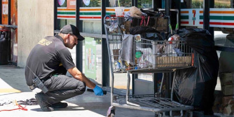 7月11日 南加發生4起7-11便利店搶案 造成2死3傷