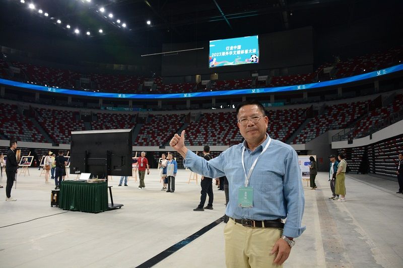 海外华媒云集成都 聚焦世界大学生运动会 