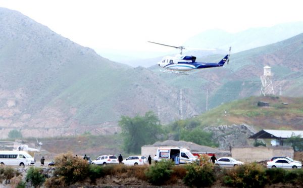 伊朗总统搭乘直升机撞山烧毁 现场无人生还 