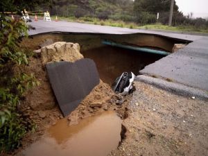 2005年以來最強風暴襲加州釀16死 豪雨雪又將來襲