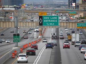 南內華達州 HOV 車道 週二起更新運行時間