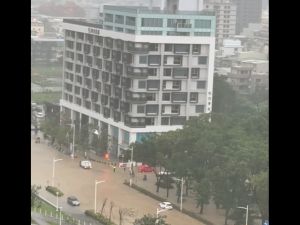 凱米颱風襲台 高雄成水鄉澤國