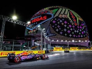 F1在赌城登场 维斯塔潘获世界冠军4连霸