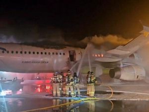 釜山航空起火 空巴遭烈焰吞噬176人逃生4傷